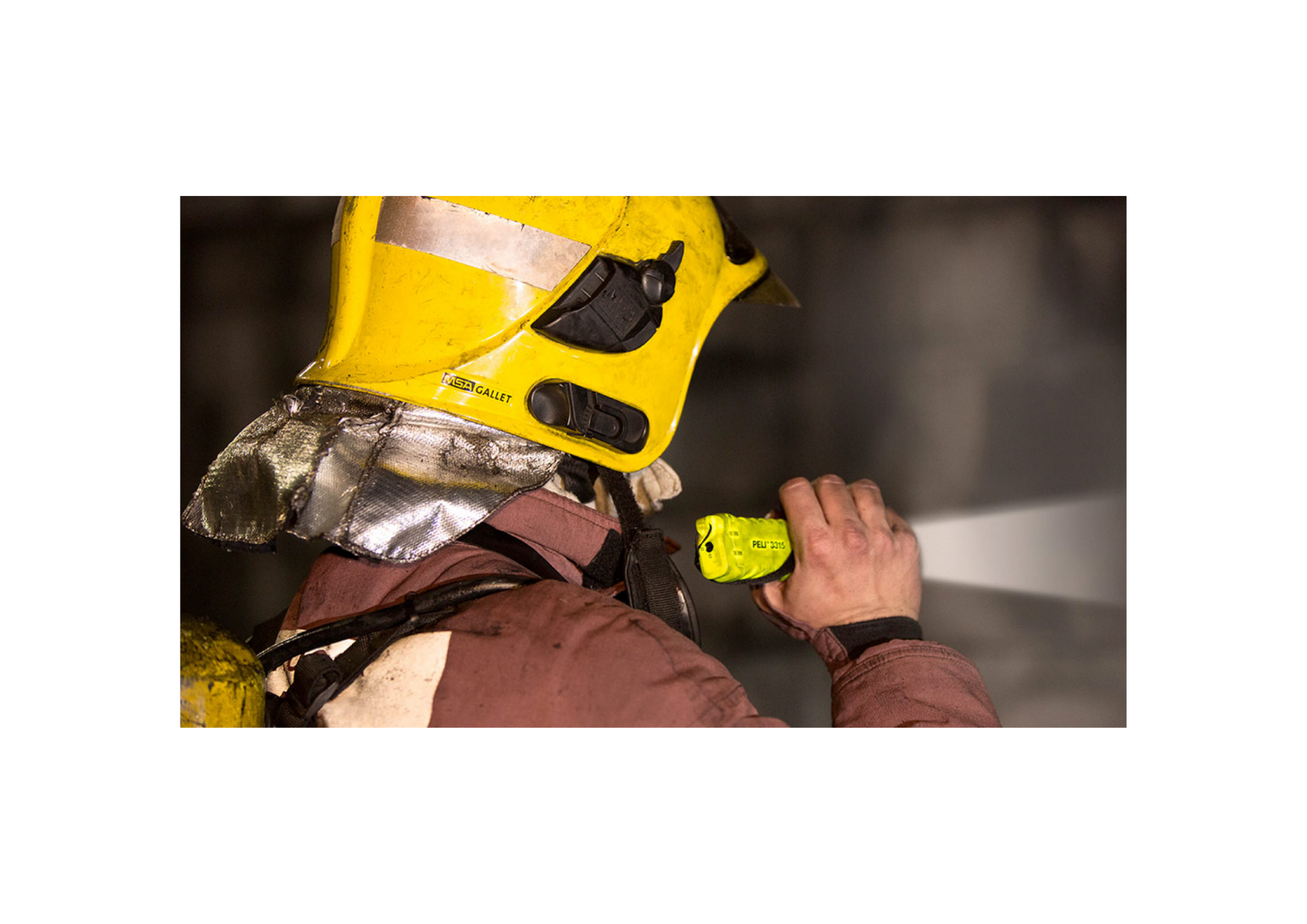Peli 3315Z0 Flashlight - Image 3