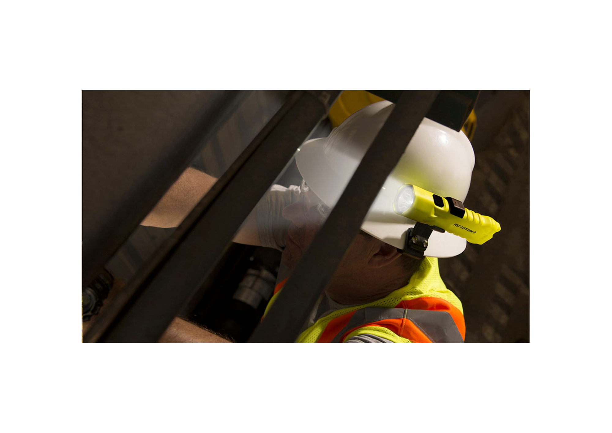 Peli 3315Z0 Flashlight - Image 4